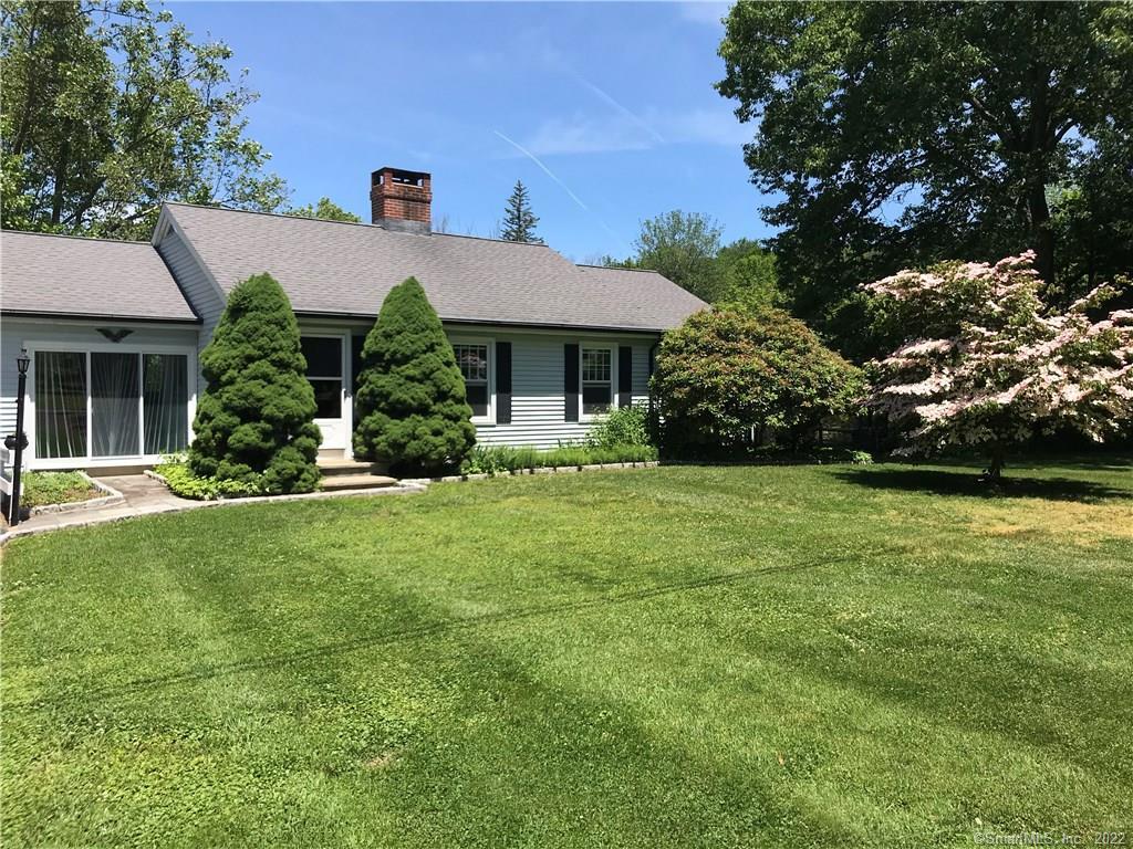 29 Stonecrest Road Ridgefield, CT 06877 - Photo 1 of 1