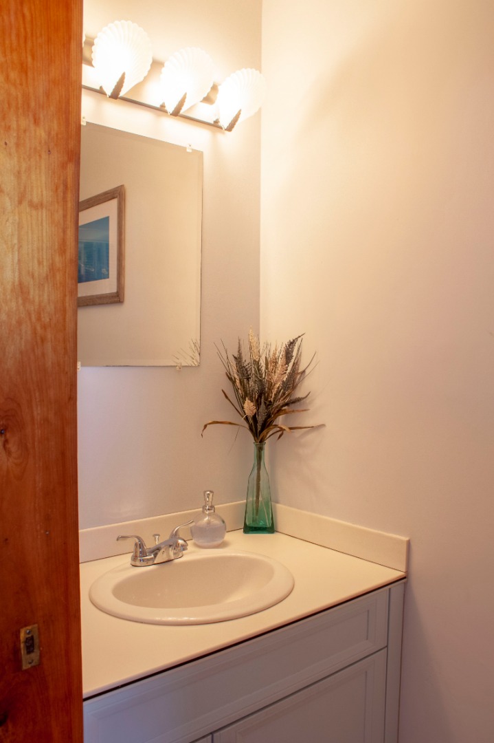 21 Bartlett Road Nantucket, MA 02554 - Photo 12 of 31 Gallery Image 12