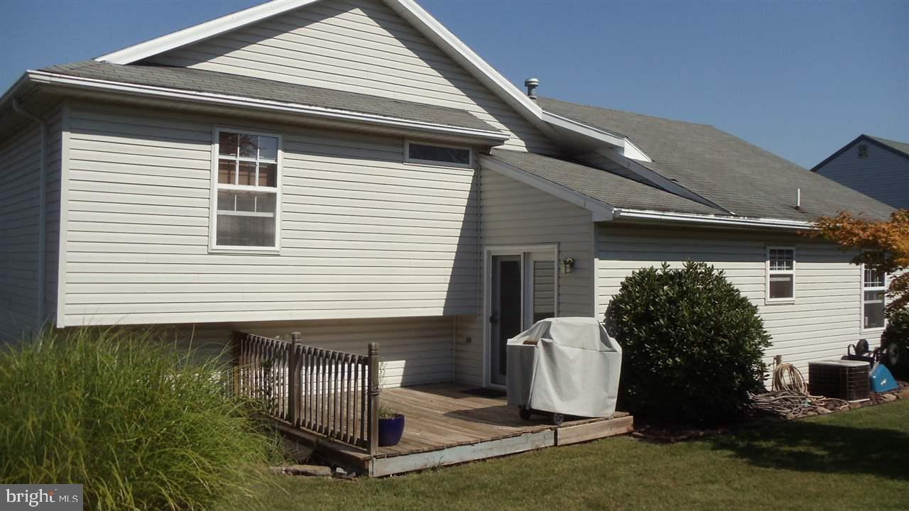 2742 Ridings Way York, PA 17408 - Photo 2 of 25 Gallery Image 2