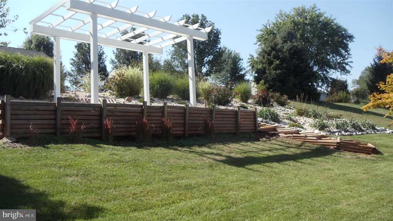 2742 Ridings Way York, PA 17408 - Photo 23 of 25 Gallery Image 23