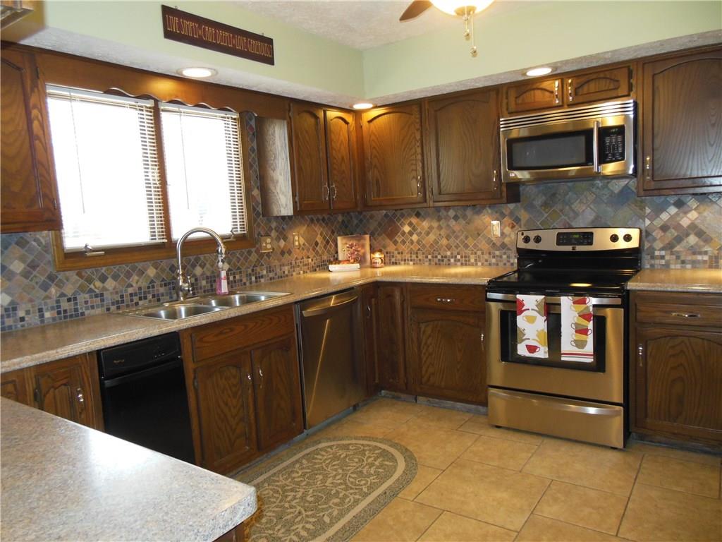 1784 Brer Rabbit Drive Greenwood, IN 46143 - Photo 2 of 4 Gallery Image 2