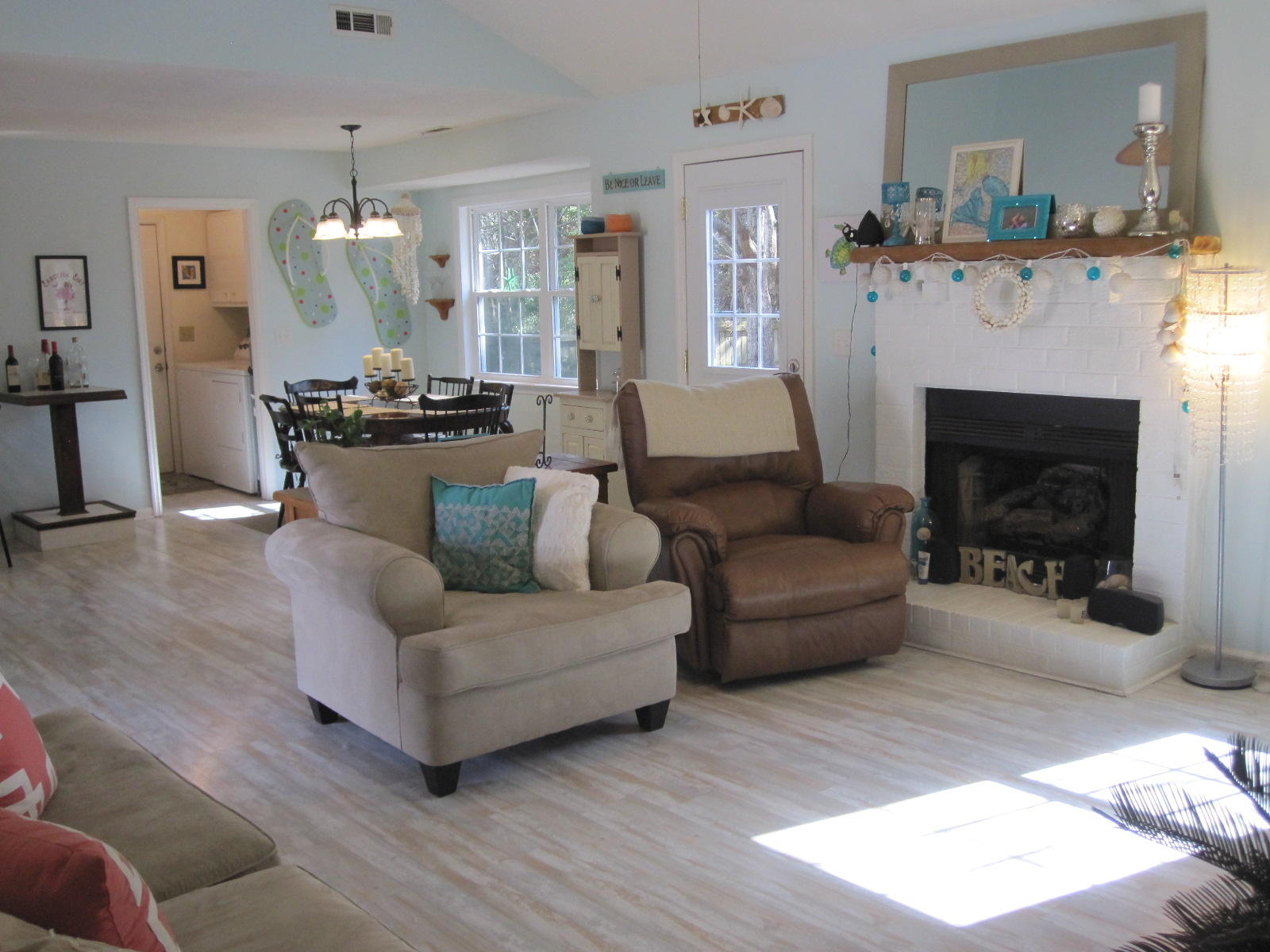 1161 Rifle Range Road Mount Pleasant, SC 29464 - Photo 13 of 32 Great Room