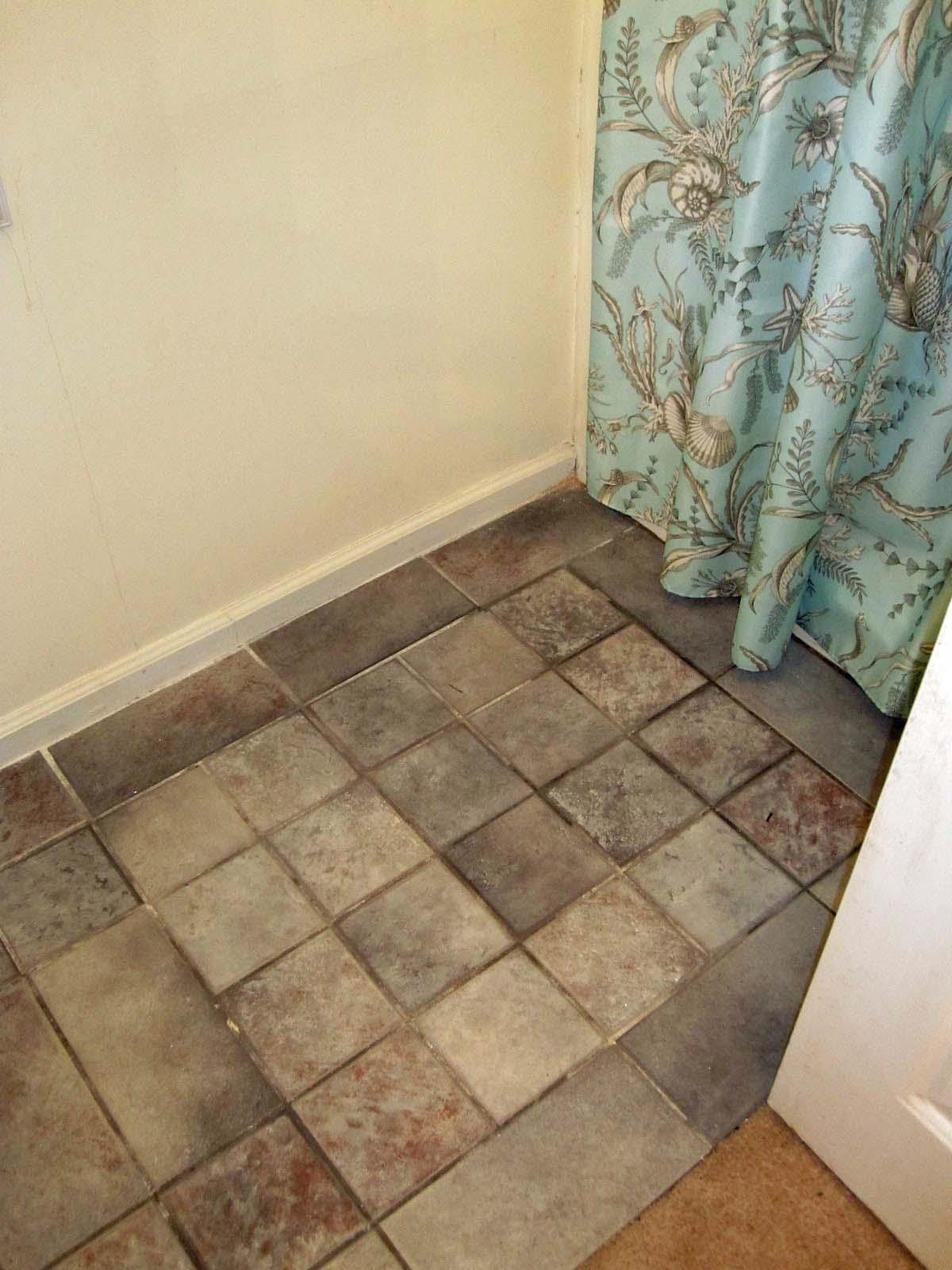 1161 Rifle Range Road Mount Pleasant, SC 29464 - Photo 20 of 32 Bath Flooring