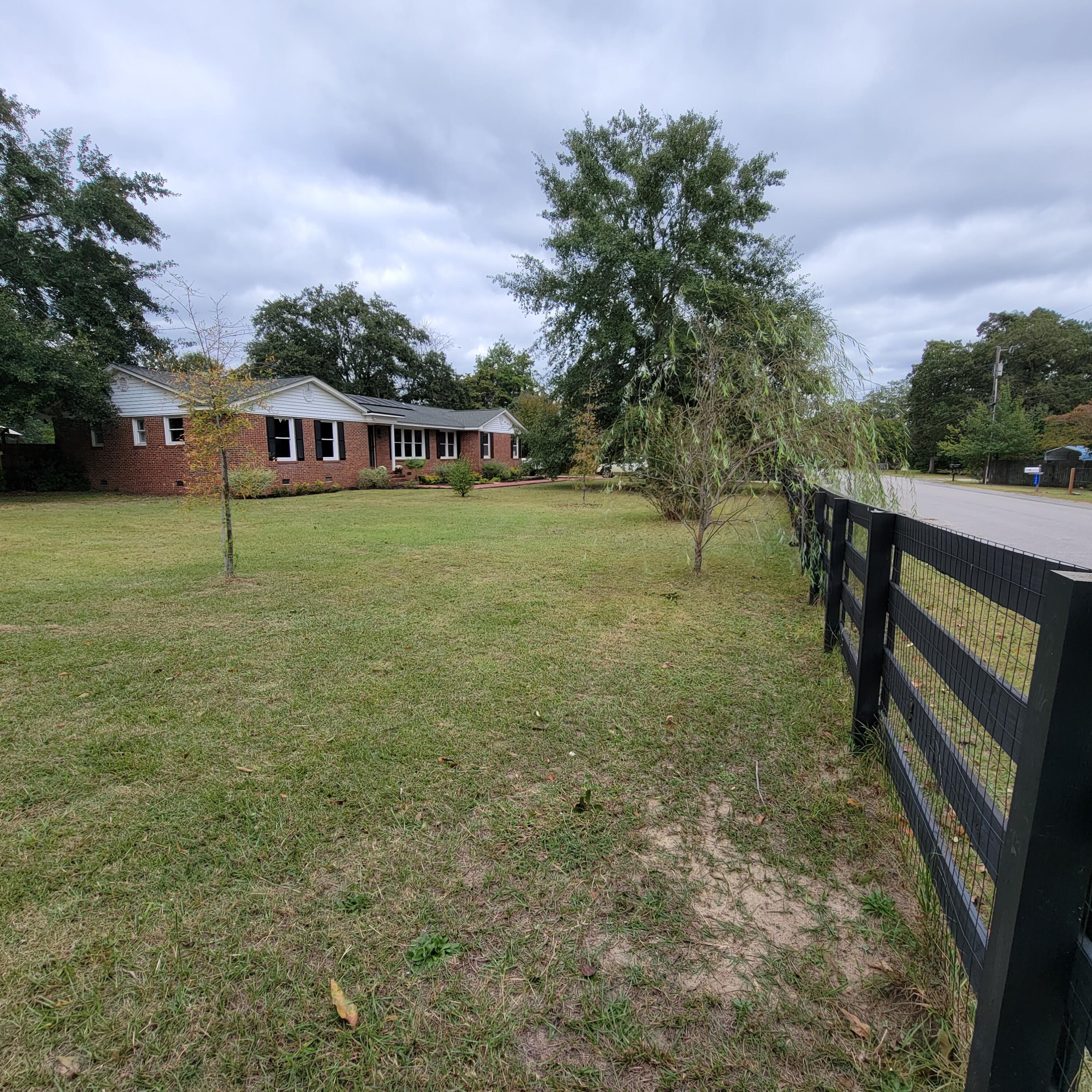 1037 Cherokee Road Aiken, SC 29801 - Photo 2 of 39 Gallery Image 2