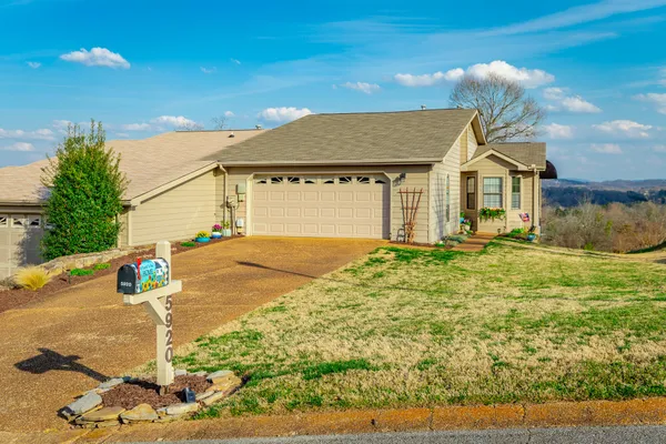 $435,000 | 5920 Rainbow Springs Drive, Chattanooga, TN 37416