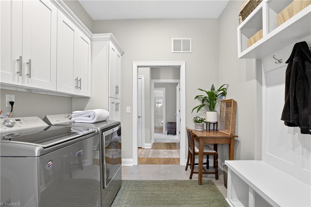 5585 Salem View Road Pfafftown, NC 27040 - Photo 18 of 41 Main-level Laundry