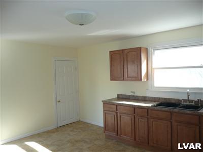 993 Catasauqua Road Whitehall, PA 18052 - Photo 10 of 18 Gallery Image 10