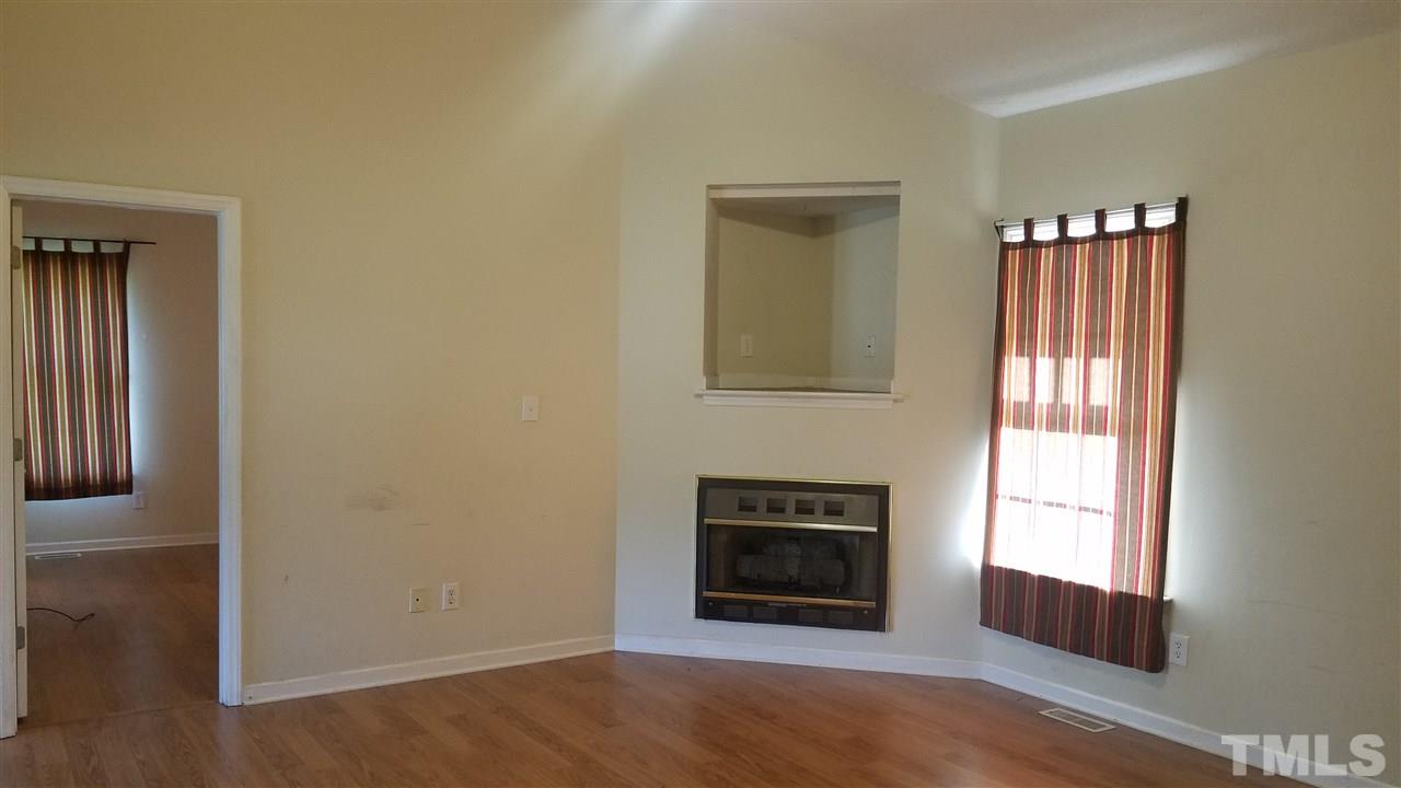 222 Old Roberts Road Benson, NC 27504 - Photo 3 of 14 Gallery Image 3