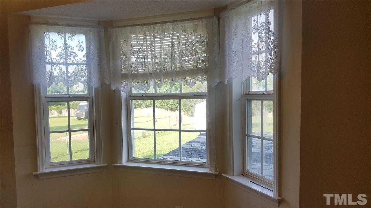 222 Old Roberts Road Benson, NC 27504 - Photo 6 of 14 Gallery Image 6