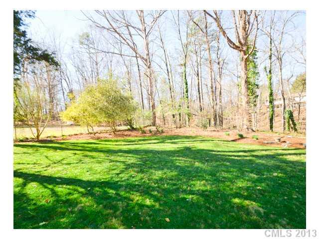 138 Dovershire Road, Unit 6 Charlotte, NC 28270 - Photo 14 of 16 Gallery Image 14