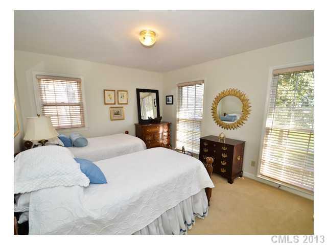 138 Dovershire Road, Unit 6 Charlotte, NC 28270 - Photo 10 of 16 Gallery Image 10