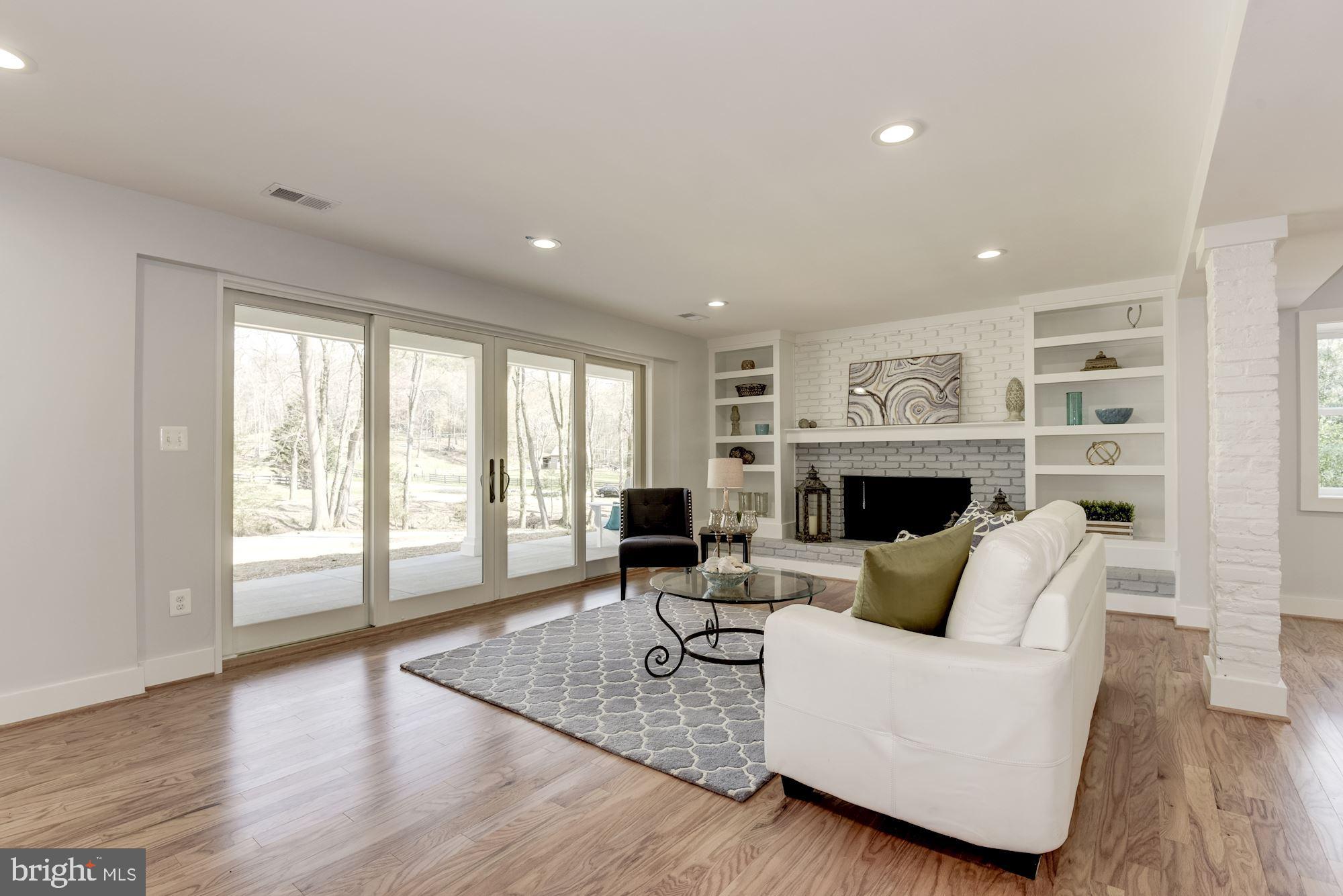 10526 Hunters Valley Road Vienna, VA 22181 - Photo 12 of 59 Living Room with Scenic View