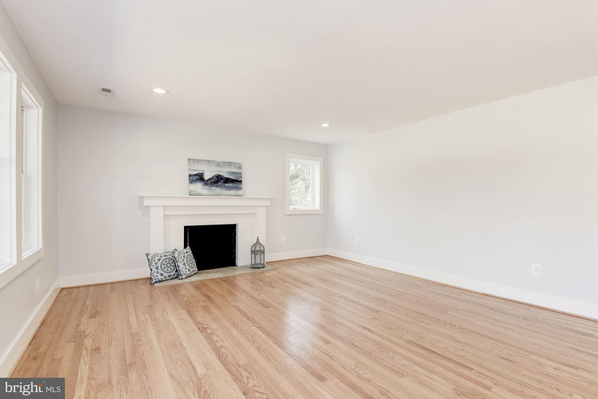 10526 Hunters Valley Road Vienna, VA 22181 - Photo 22 of 59 Bright Master Suite with Cozy Fireplace