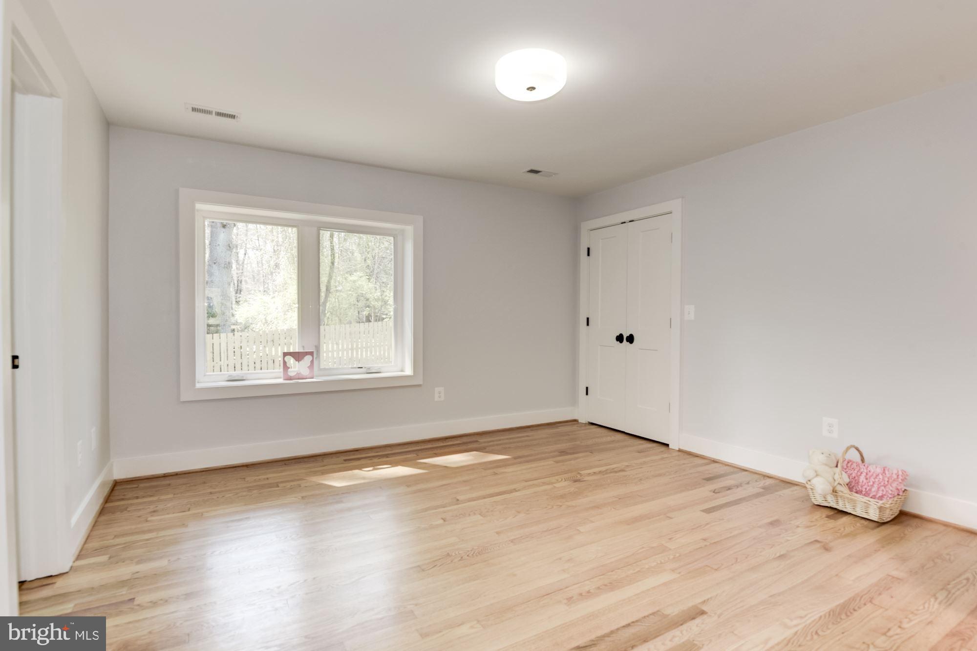 10526 Hunters Valley Road Vienna, VA 22181 - Photo 28 of 59 Bedroom #2