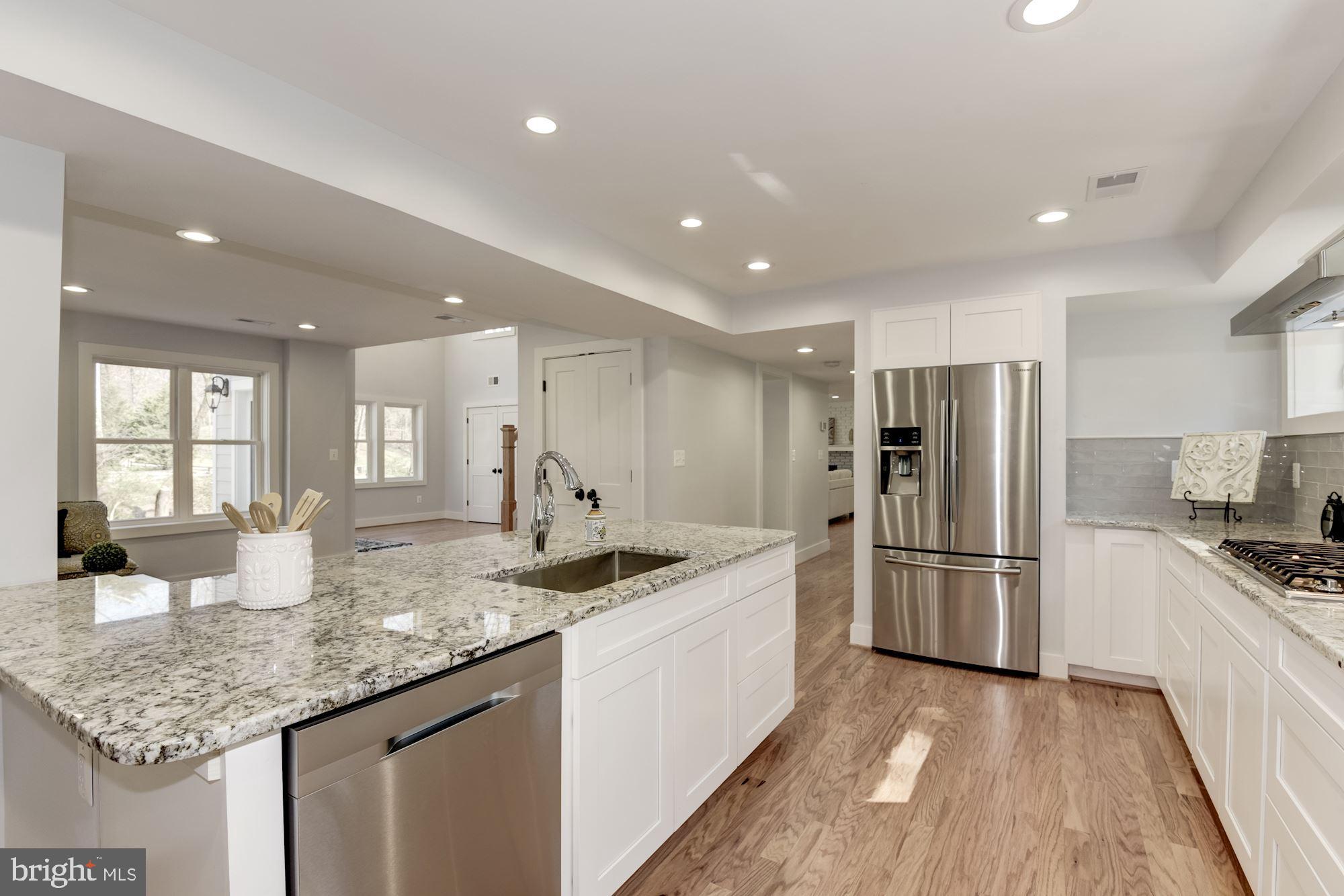 Dishwasher Built -In to Island