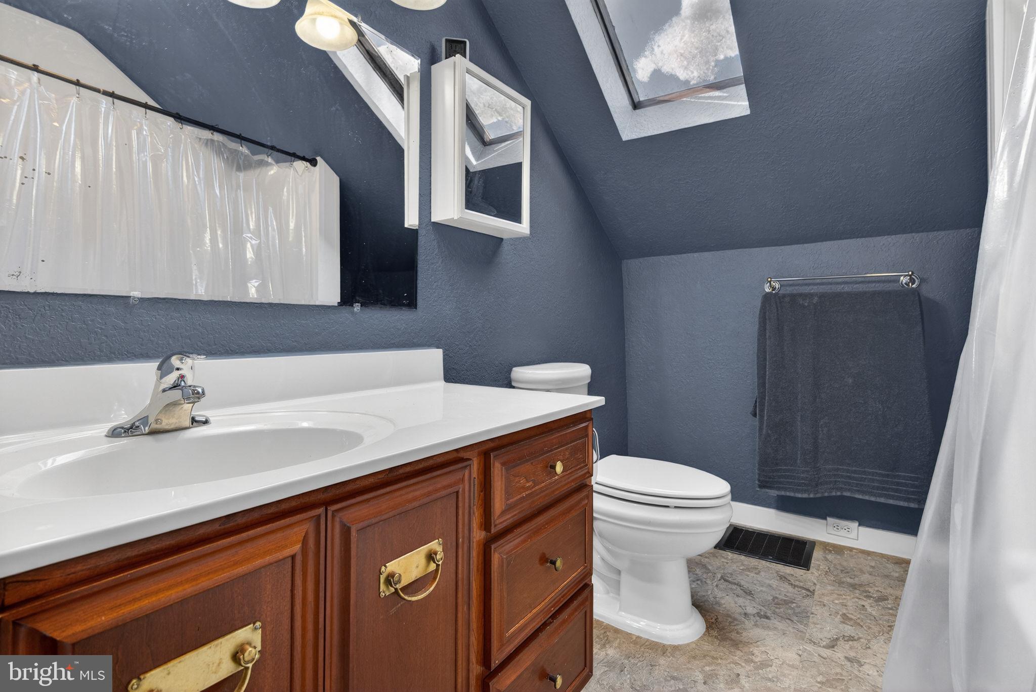 289 River Corner Road Conestoga, PA 17516 - Photo 25 of 56 2nd Floor Full Bath