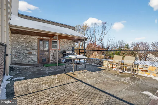 a view of a small house