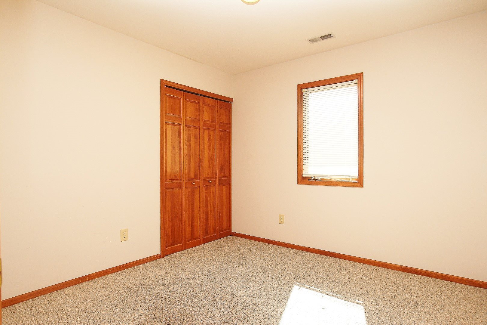 305 Martin Street Rome City, IN 46784 - Photo 11 of 13 Gallery Image 11