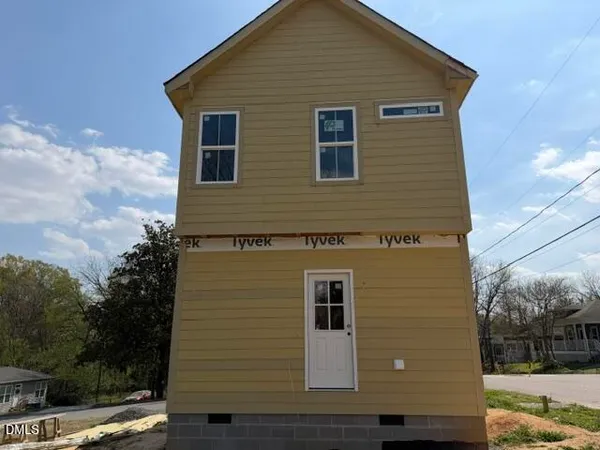 $2,400 | 1203 Fern Street, Durham, NC 27701