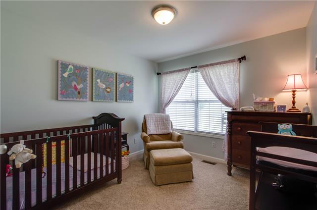 5164 Minnis Road Springfield, TN 37172 - Photo 8 of 20 This bedroom has walk in closet