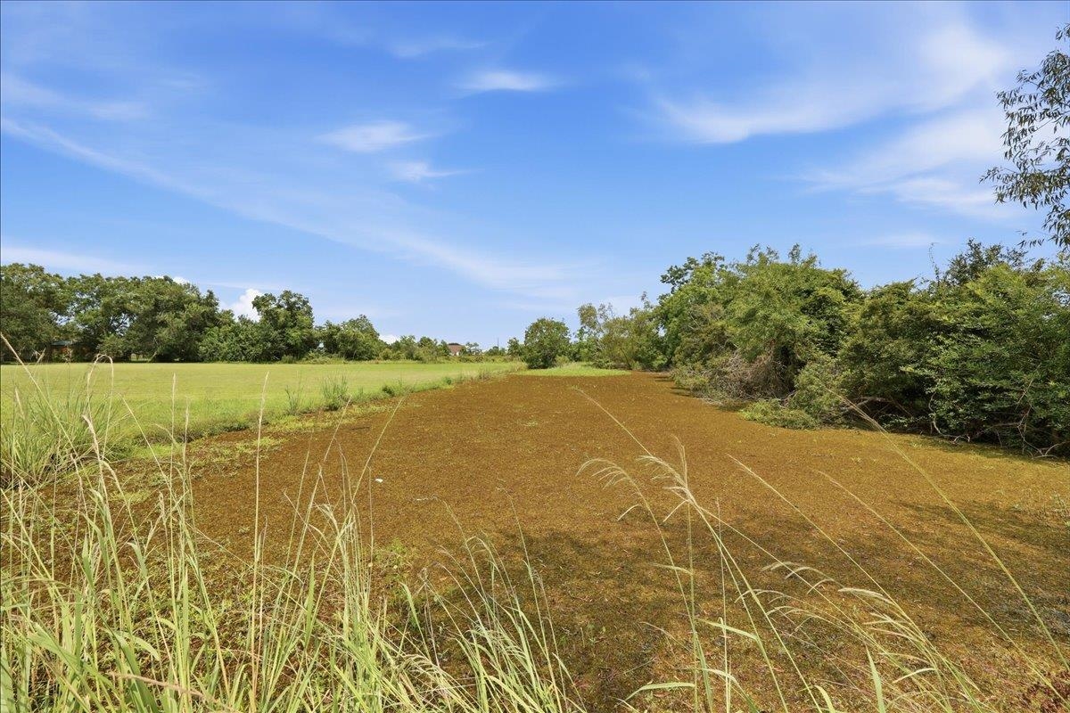 8077 Rice Lane Beaumont, TX 77705 - Photo 31 of 36