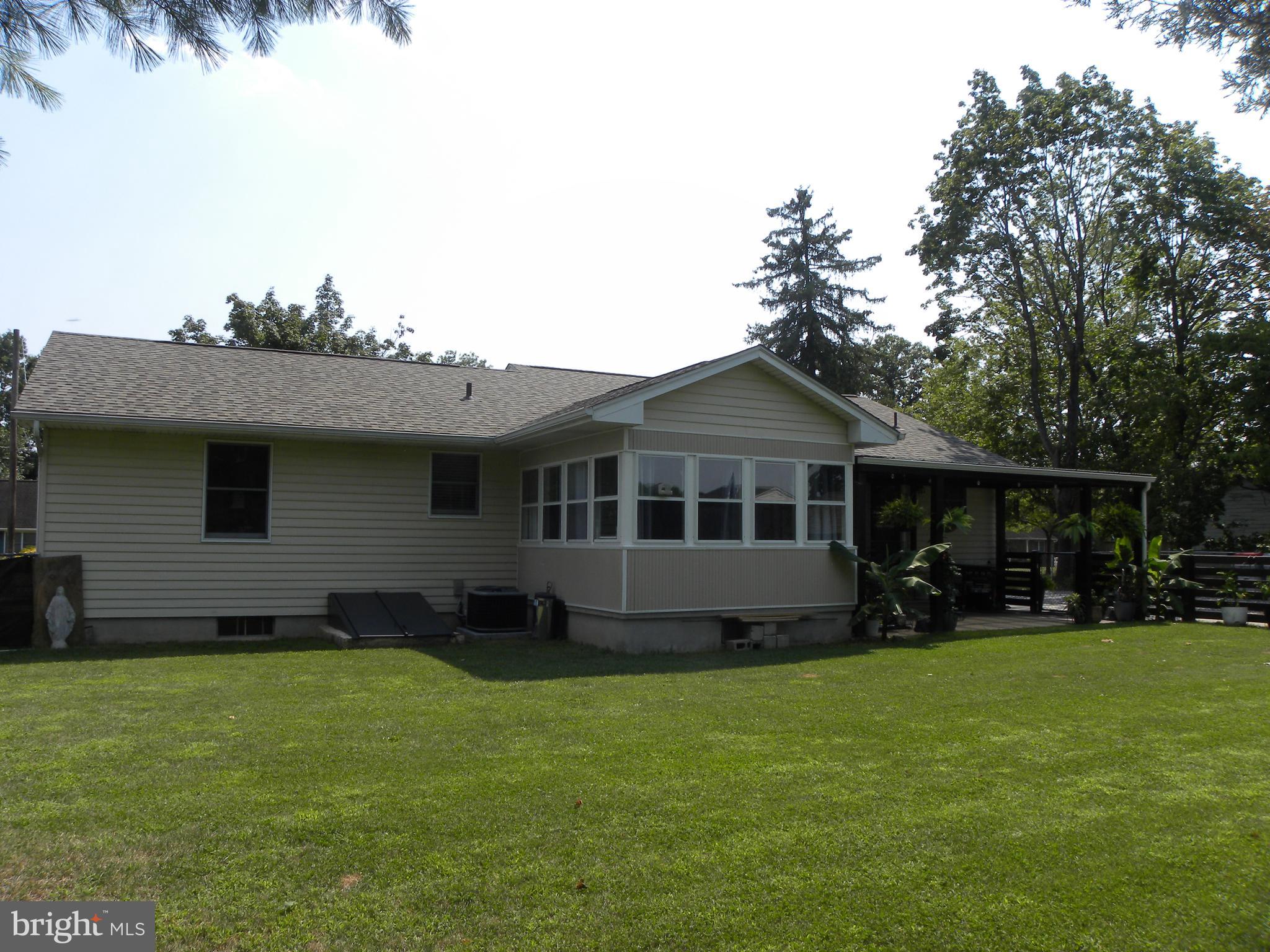 308 Magnolia Road Vineland, NJ 08360 - Photo 3 of 32