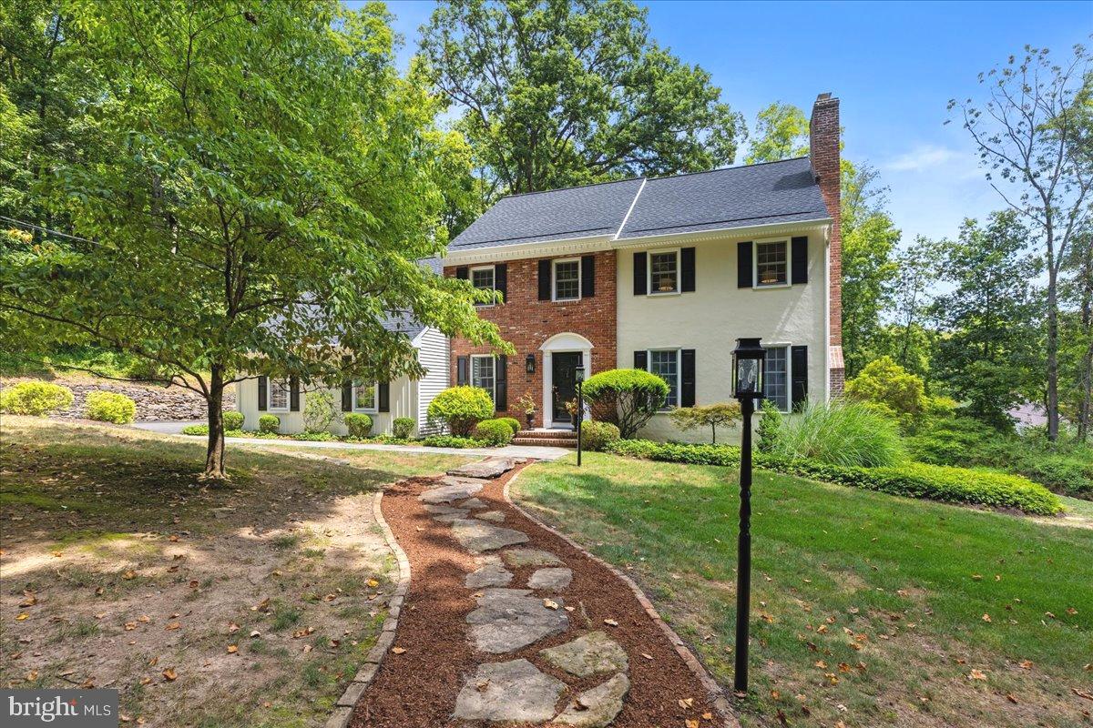 12 Poor Farm Road Pennington, NJ 08534 - Photo 3 of 40 Very cool stone walkway