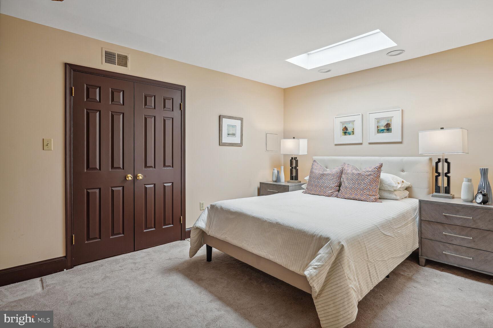 402 G Street Southeast Washington, DC 20003 - Photo 17 of 30