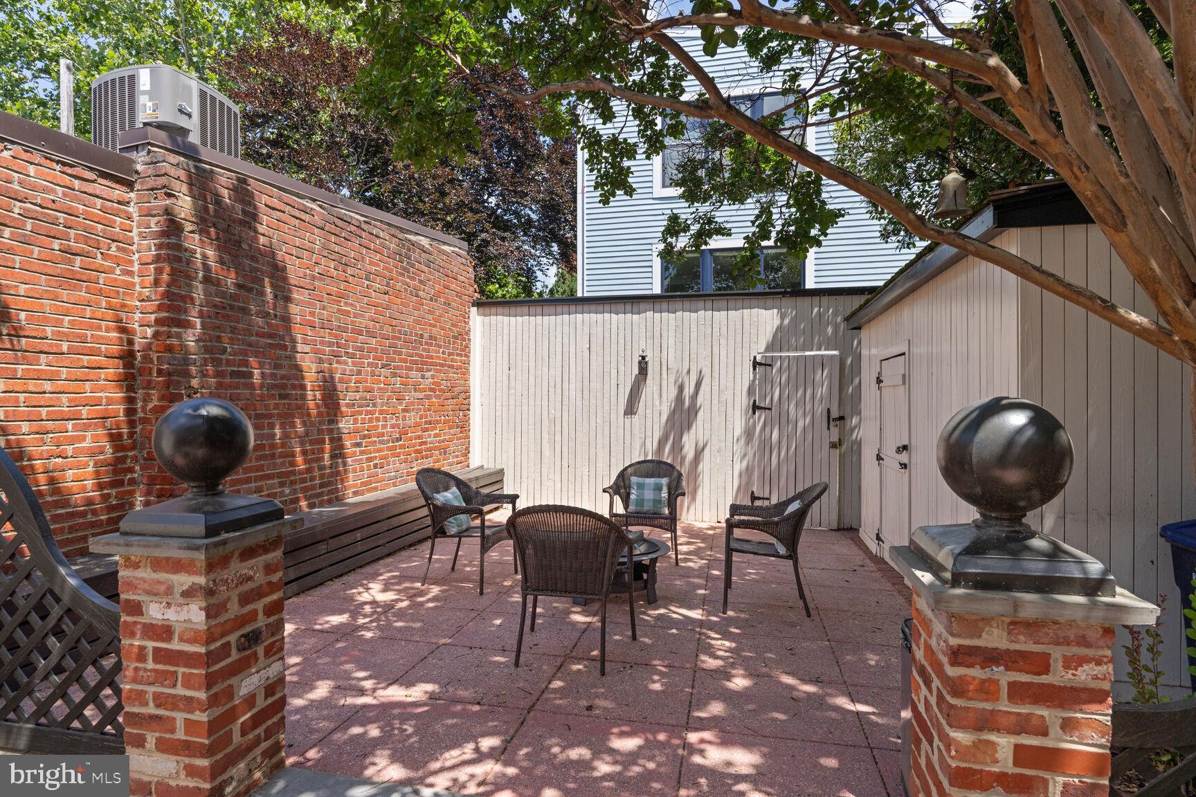 402 G Street Southeast Washington, DC 20003 - Photo 29 of 30