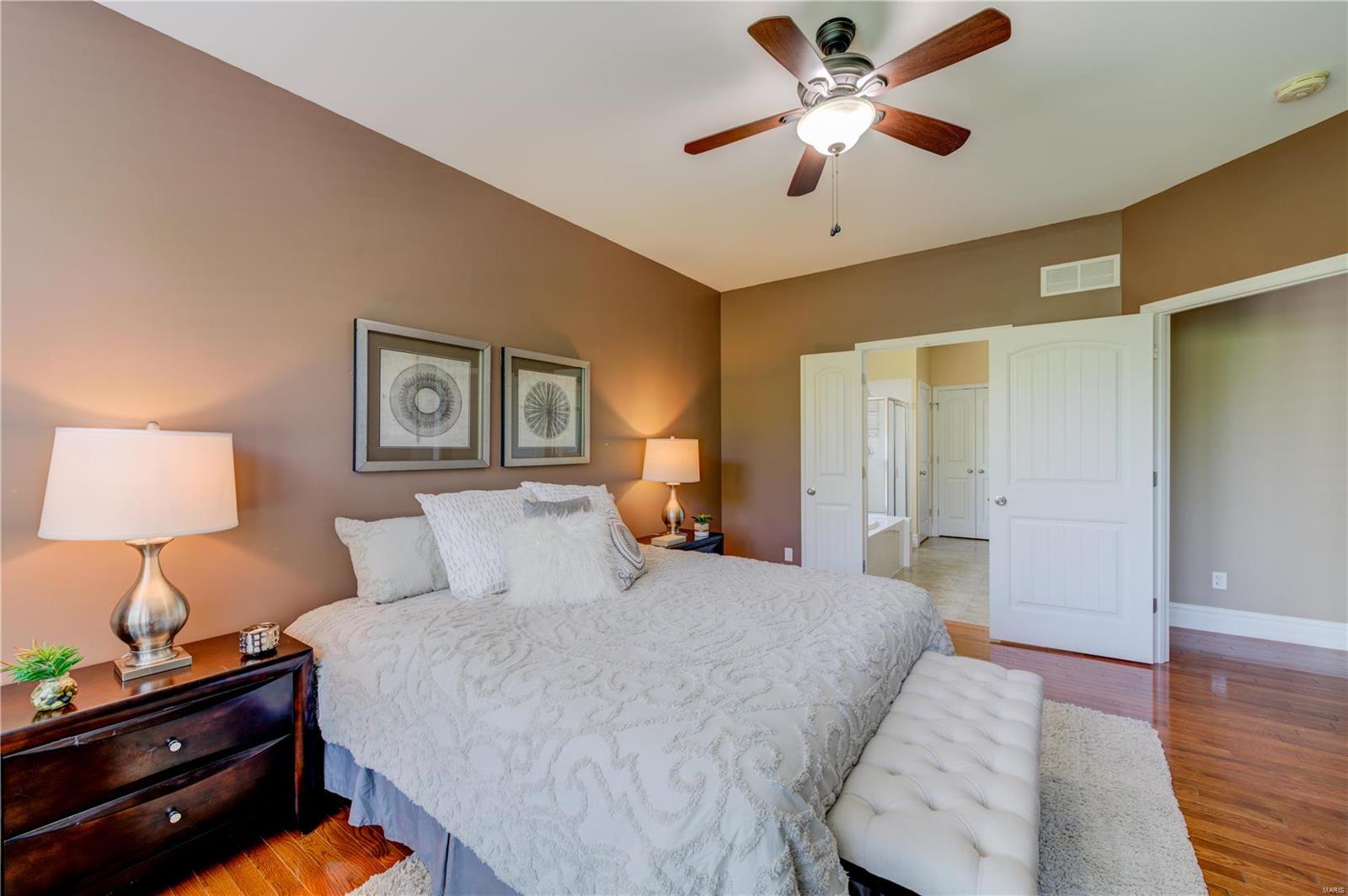 445 Maple Rise Path Chesterfield, MO 63005 - Photo 19 of 52 Gallery Image 19