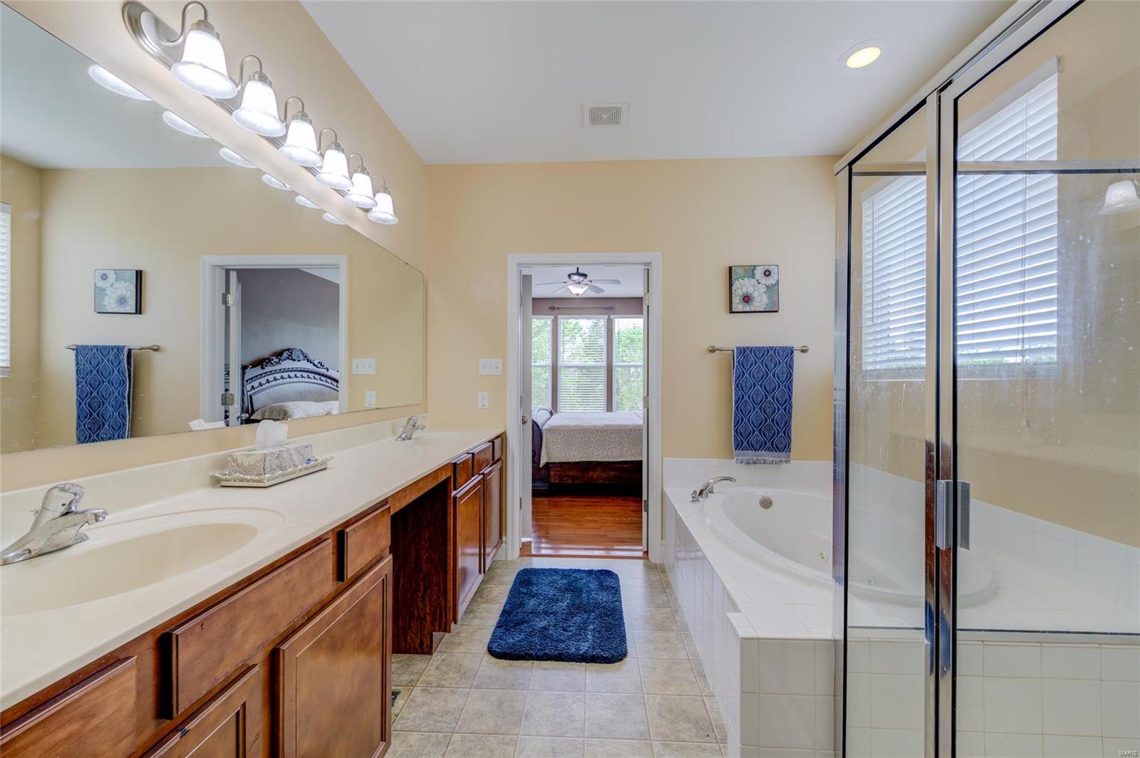 445 Maple Rise Path Chesterfield, MO 63005 - Photo 22 of 52 Gallery Image 22