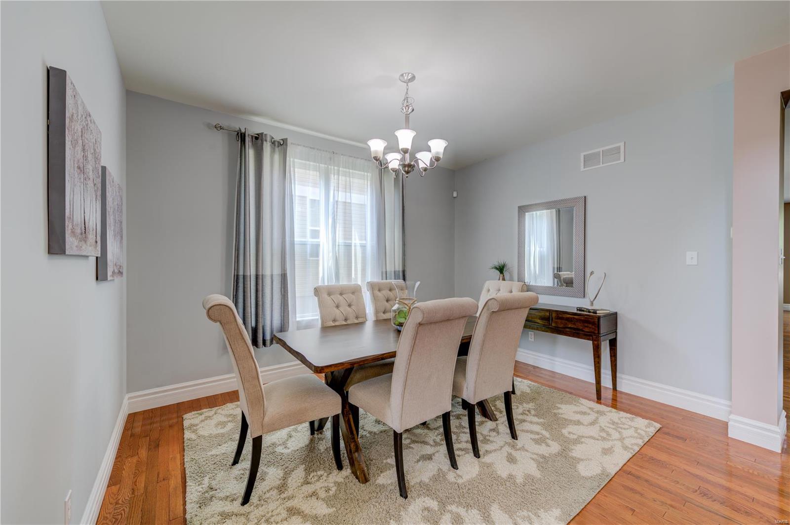 445 Maple Rise Path Chesterfield, MO 63005 - Photo 6 of 52 Gallery Image 6