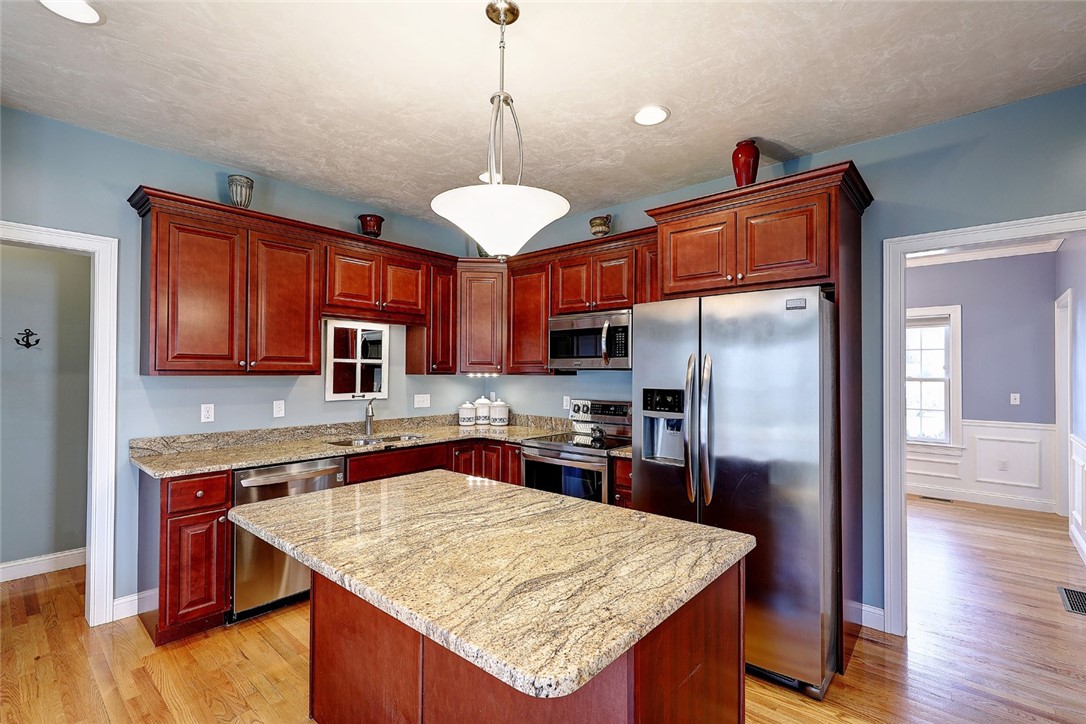 40 Britts Ridge Cumberland, RI 02864 - Photo 11 of 40