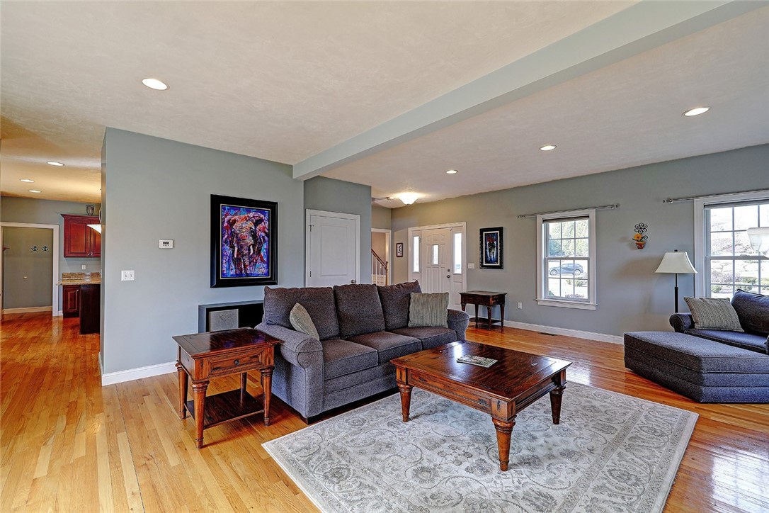 40 Britts Ridge Cumberland, RI 02864 - Photo 8 of 40