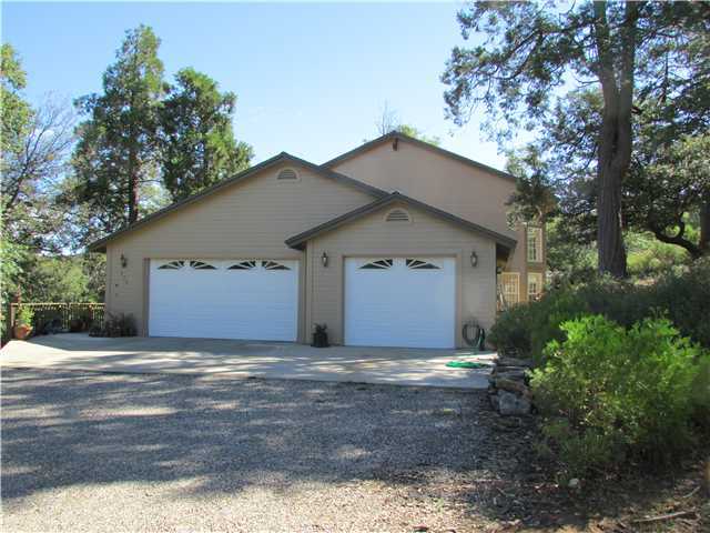 775 East Incense Cedar Road Julian, CA 92036 - Photo 20 of 25 3 car garage. 2 skylights. Finished interior.