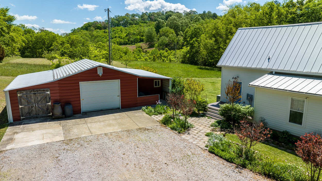 3247 Parsons Bend Road Columbia, TN 38401 - Photo 8 of 68 Gallery Image 8