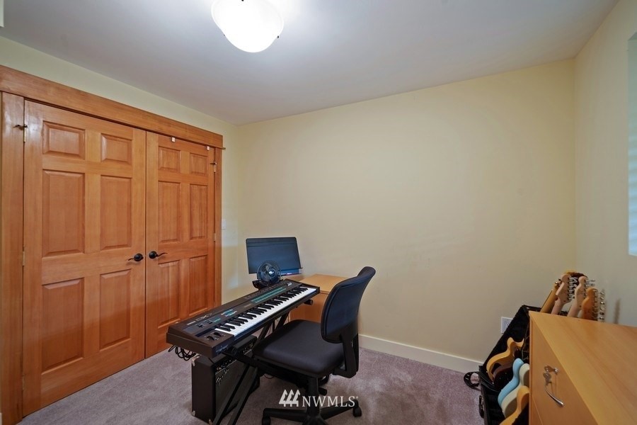 2017 North 80th Street Seattle, WA 98103 - Photo 21 of 31 Gallery Image 21