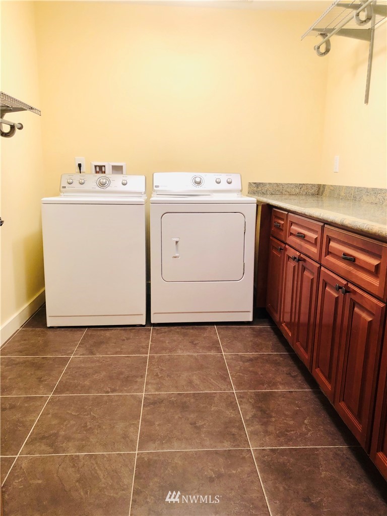2017 North 80th Street Seattle, WA 98103 - Photo 25 of 31 Gallery Image 25