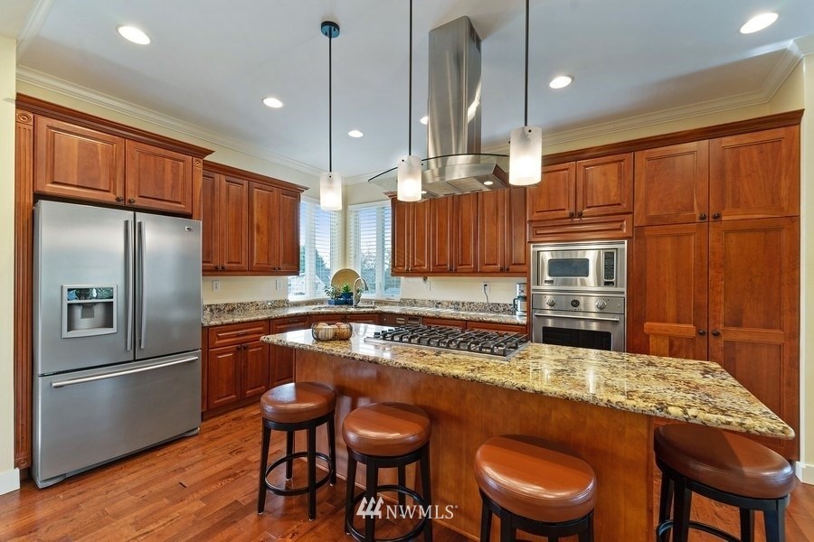 2017 North 80th Street Seattle, WA 98103 - Photo 10 of 31 Gallery Image 10