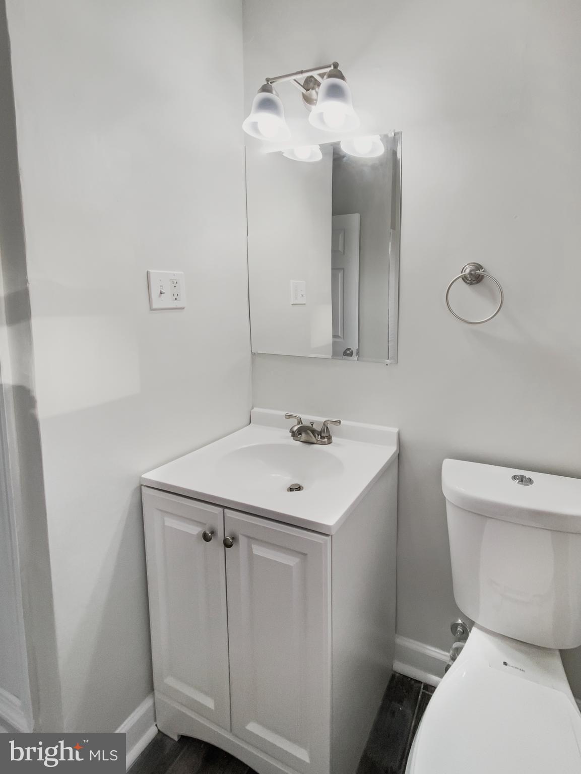 2897 Willoughby Road Baltimore, MD 21234 - Photo 14 of 33 1st floor boast a full bathroom.