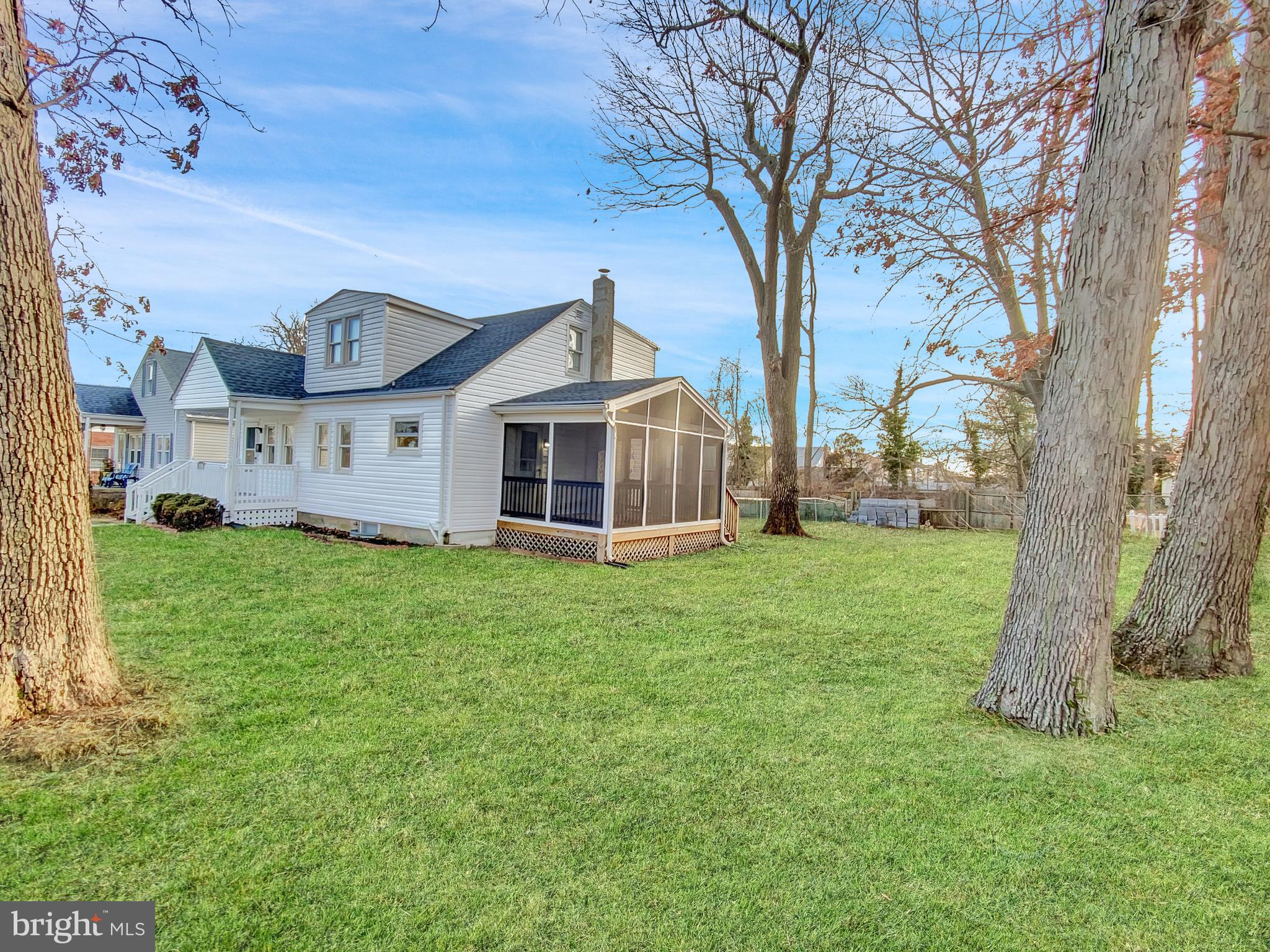 2897 Willoughby Road Baltimore, MD 21234 - Photo 29 of 33 Side view