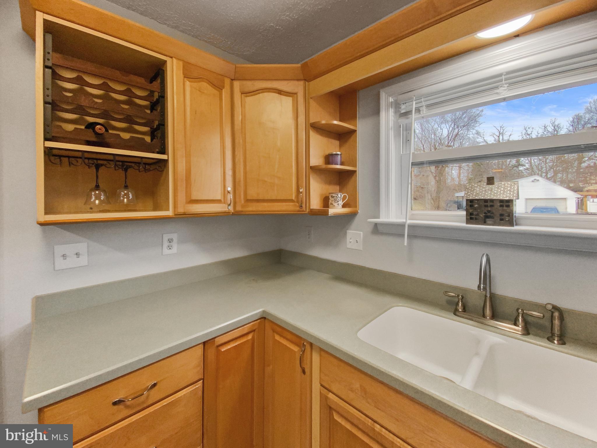2897 Willoughby Road Baltimore, MD 21234 - Photo 8 of 33 Room for your wine collection