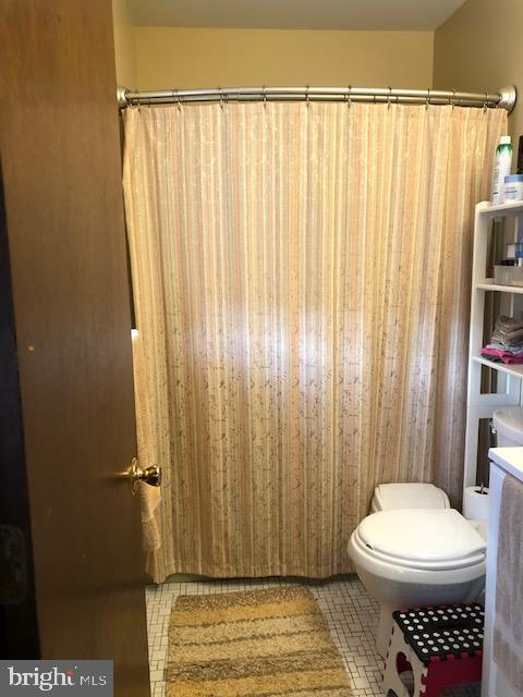 7 Thornbury Road Reading, PA 19606 - Photo 17 of 21 Bathroom 1