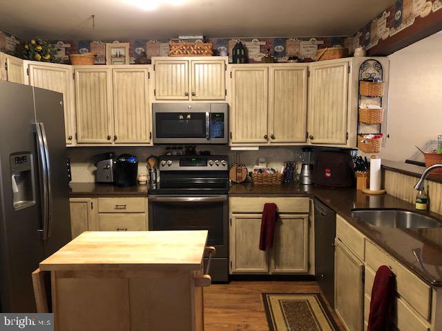 7 Thornbury Road Reading, PA 19606 - Photo 18 of 21 Kitchen