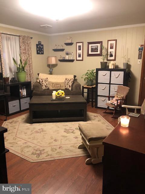 7 Thornbury Road Reading, PA 19606 - Photo 8 of 21 Den