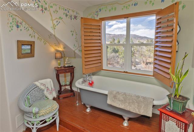5 Marbeck Road Manitou Springs, CO 80829 - Photo 17 of 42 Soaking Room with Garden of the Gods views!