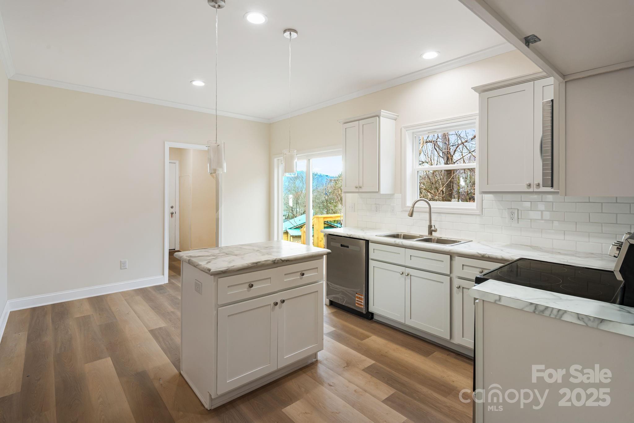 133 Park Ridge Avenue Swannanoa, NC 28778 - Photo 16 of 32