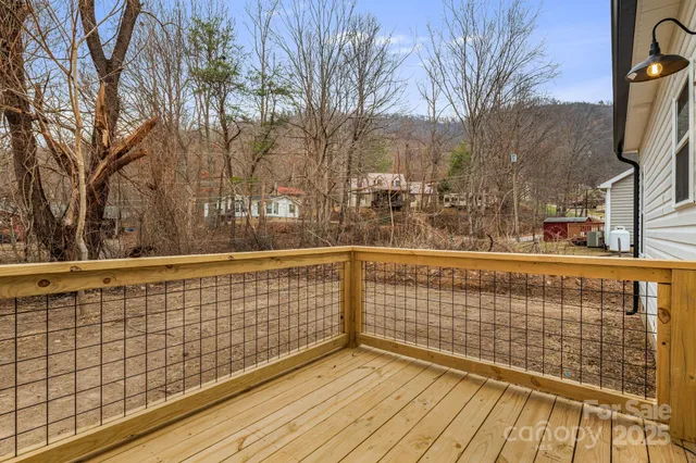 $325,000 | 133 Park Ridge Avenue, Swannanoa, NC 28778