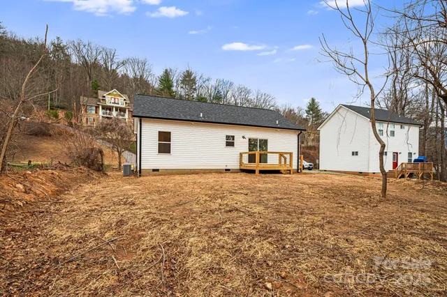 $325,000 | 133 Park Ridge Avenue, Swannanoa, NC 28778