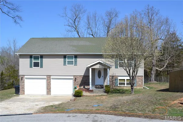 $270,000 | 14135 Hopi Lane, Dixon, MO 65459